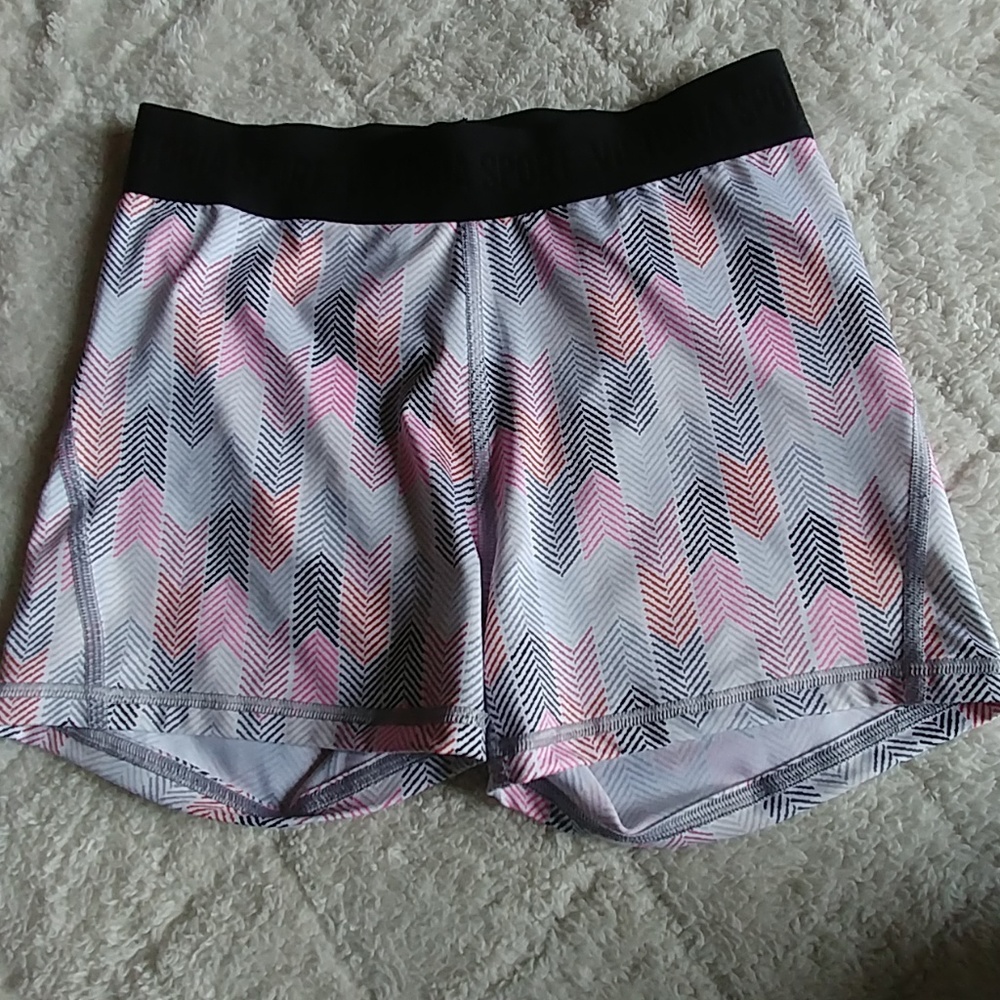 Victoria Sport Size S Shorts